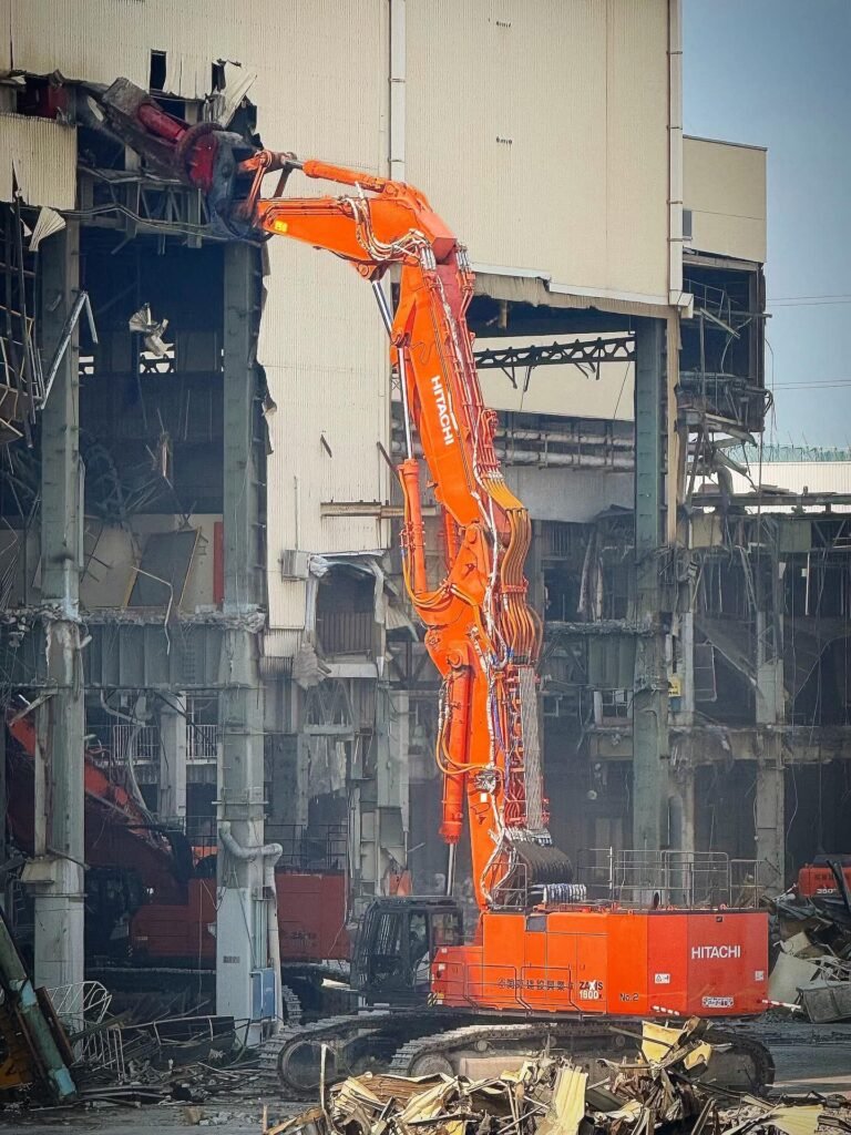 High-rise demolition services