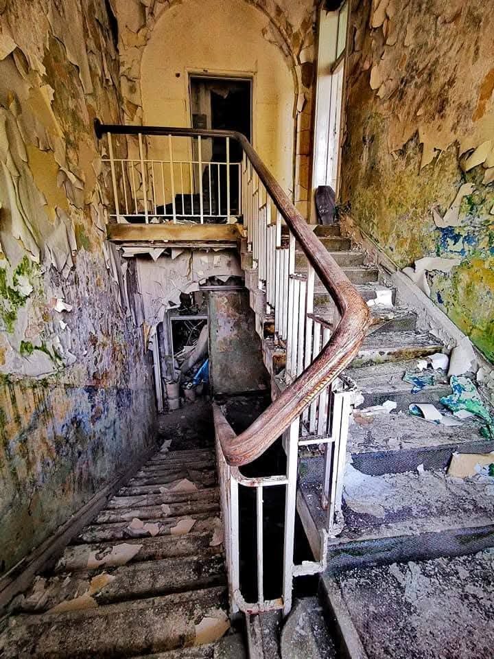 Refurbishment internal Soft Strip Out Services